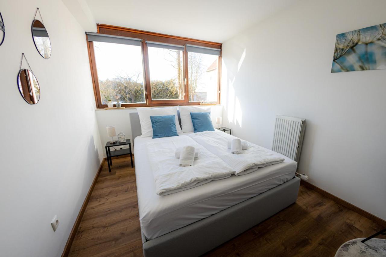 Come4Stay Passau - Holzheim I Modern I Wlan I Kueche I Parkplatz I Smarttv Mit Netflix Buitenkant foto