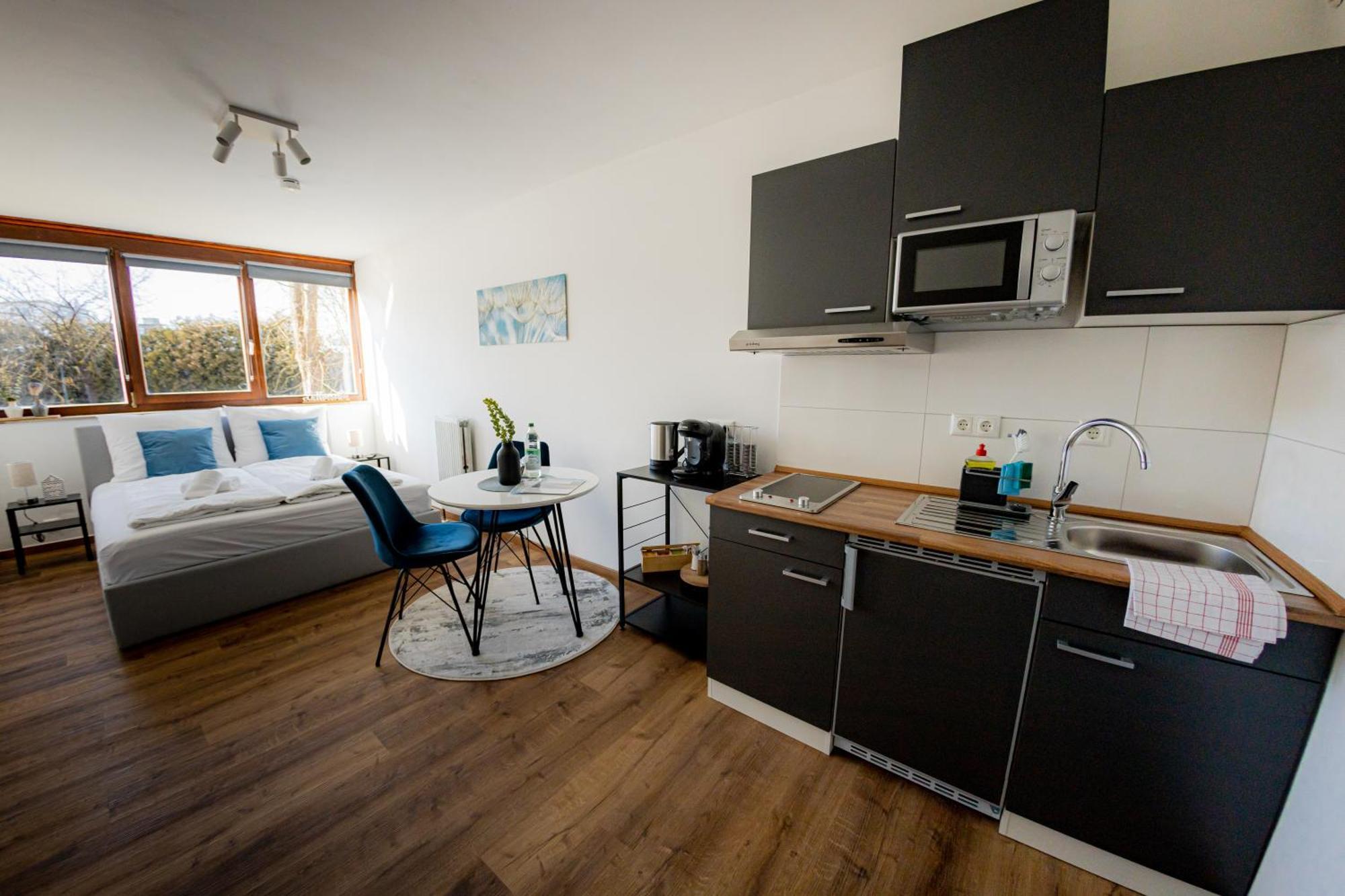 Come4Stay Passau - Holzheim I Modern I Wlan I Kueche I Parkplatz I Smarttv Mit Netflix Buitenkant foto